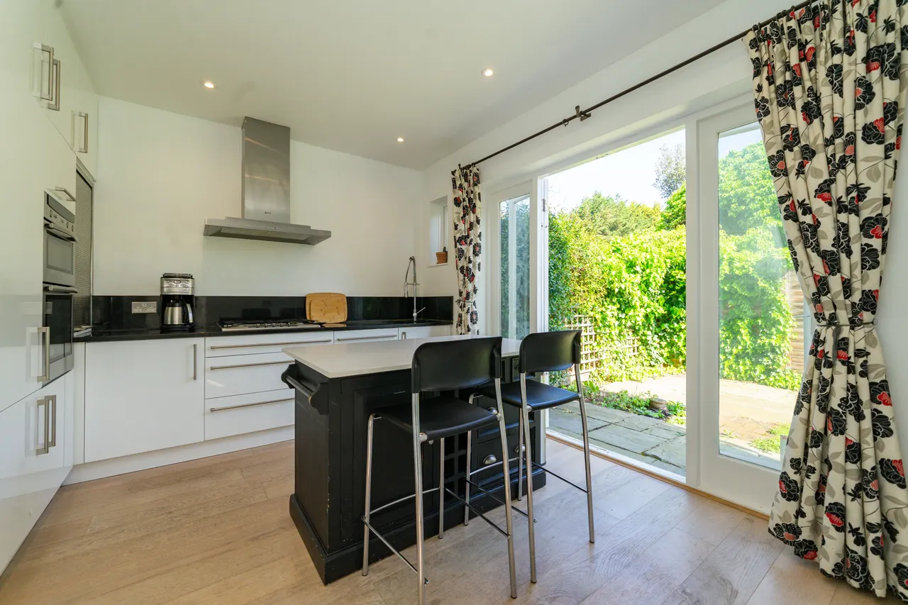 Chesterfield Road, London, W4, photo 5