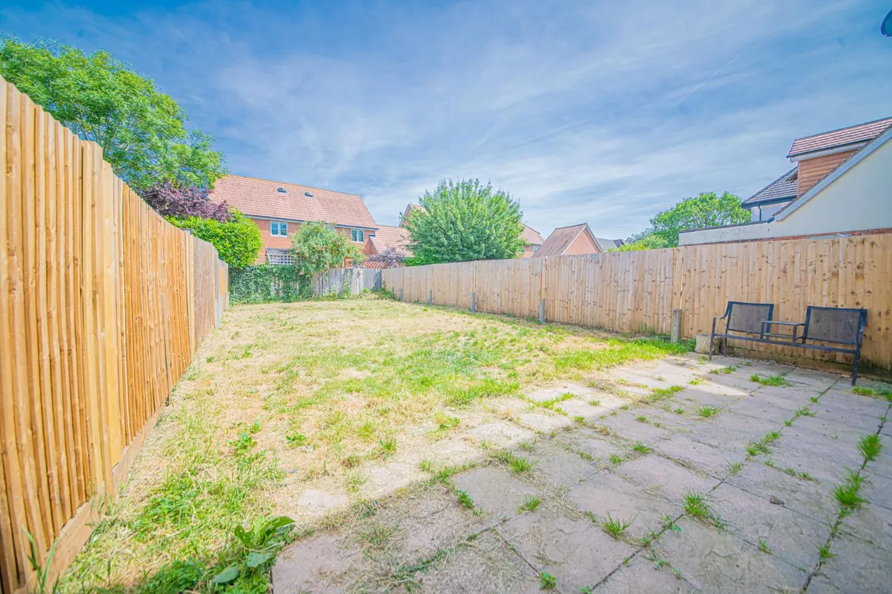 Fair Oak Road, Eastleigh, SO50 8AA, photo 2