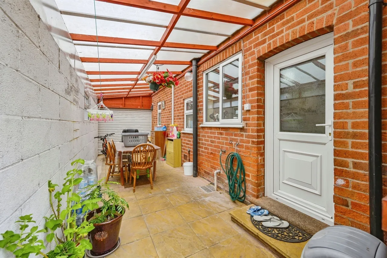 Radcliffe Drive, Derby, DE22, photo 15