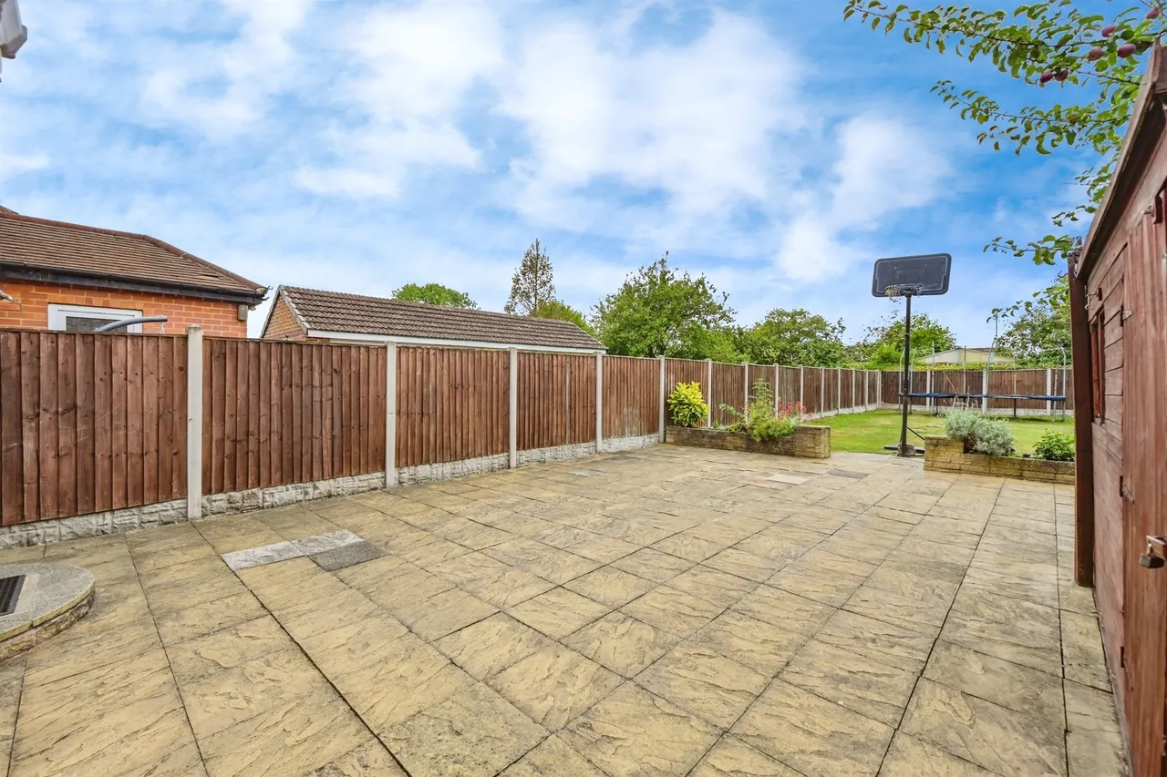 Radcliffe Drive, Derby, DE22, photo 17