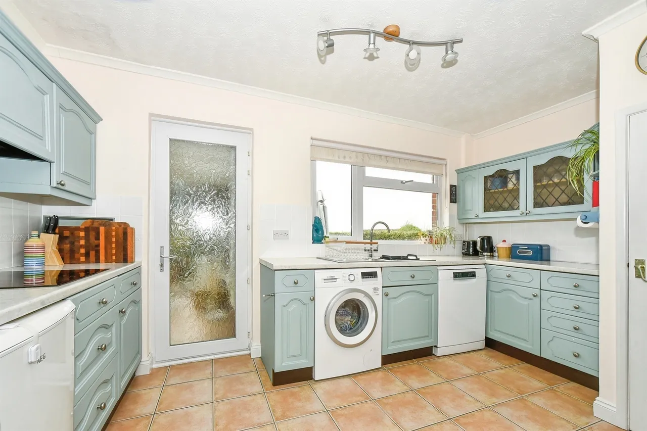 Seymour Road, Chippenham, SN15, photo 4
