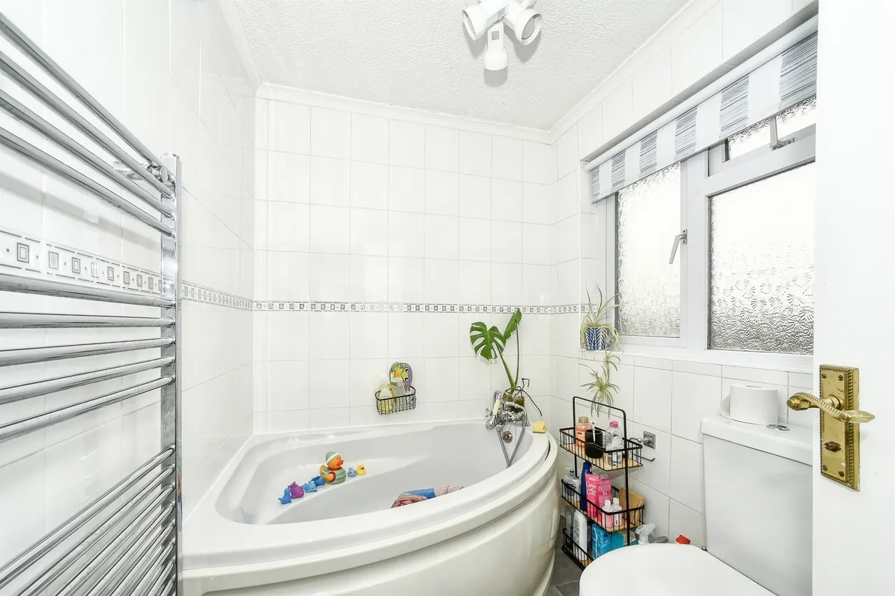 Seymour Road, Chippenham, SN15, photo 12