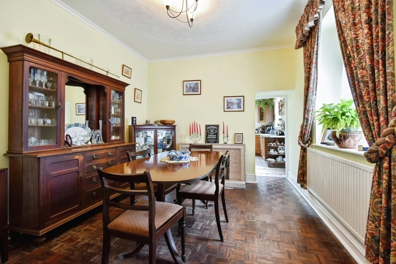 Pantyblodau Road, Blaenau, SA18, photo 6