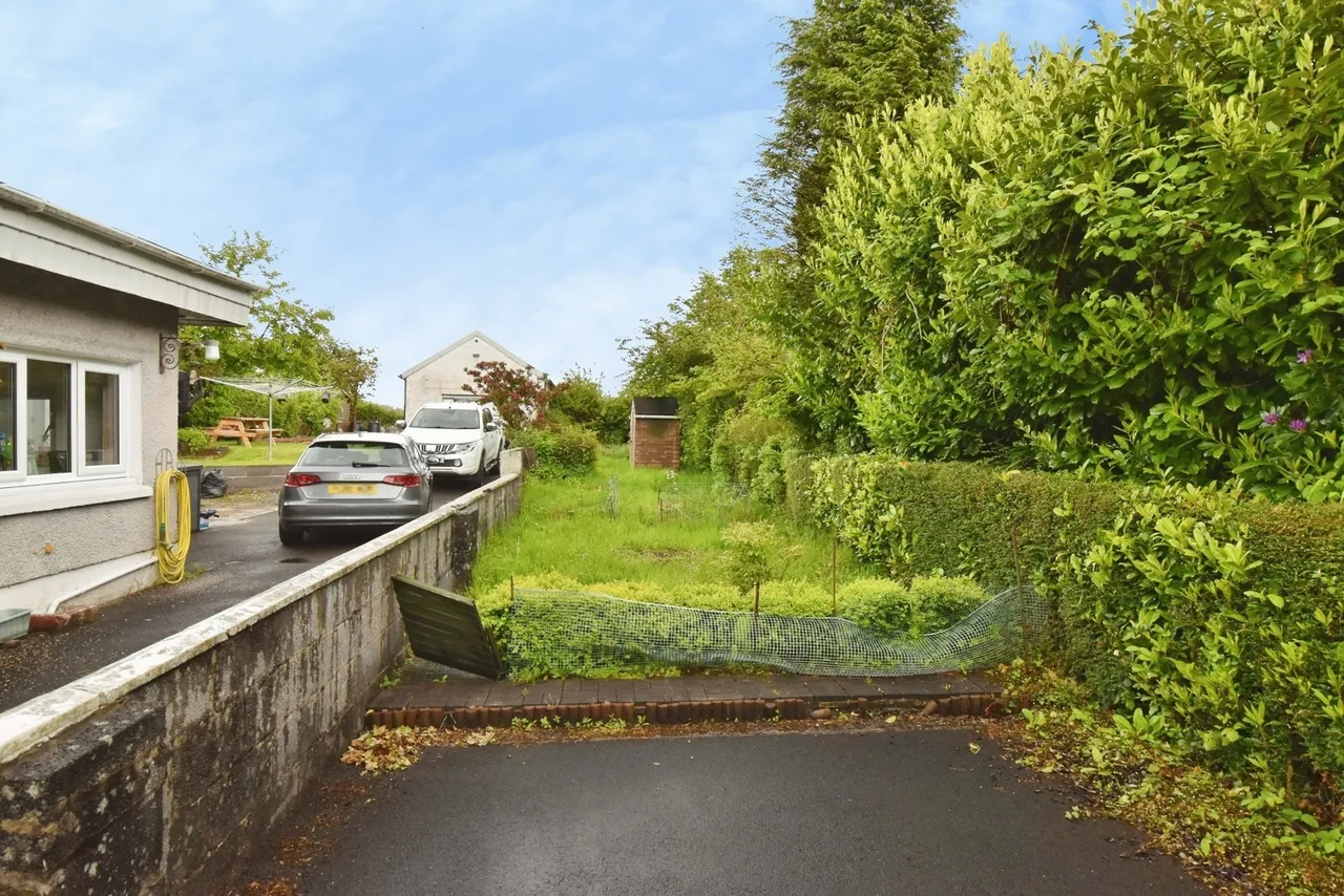 Pantyblodau Road, Blaenau, SA18, photo 19