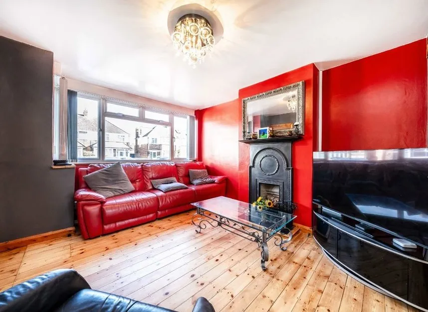 Dane Road, Ashford, TW15, photo 2