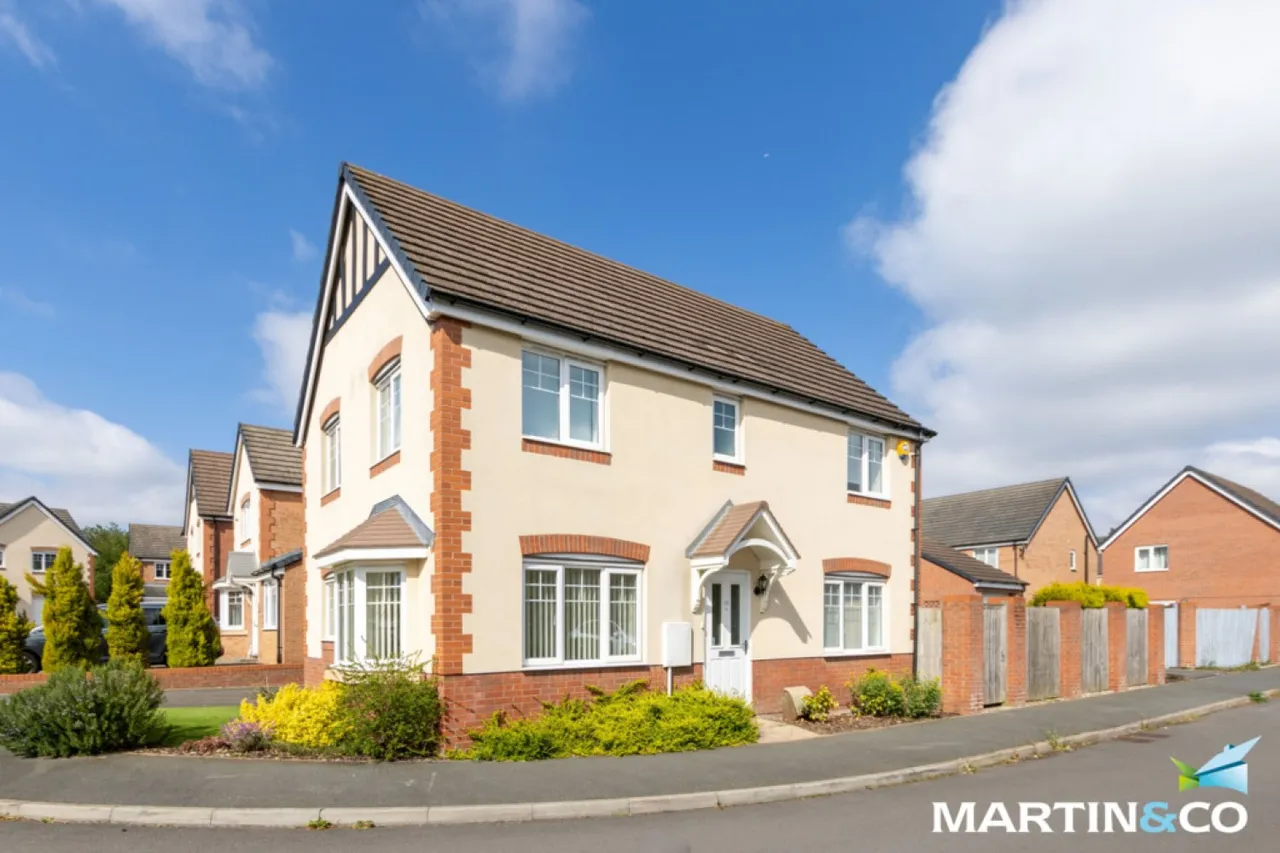 3 bed house for sale — Ansell Way, Harborne, B32