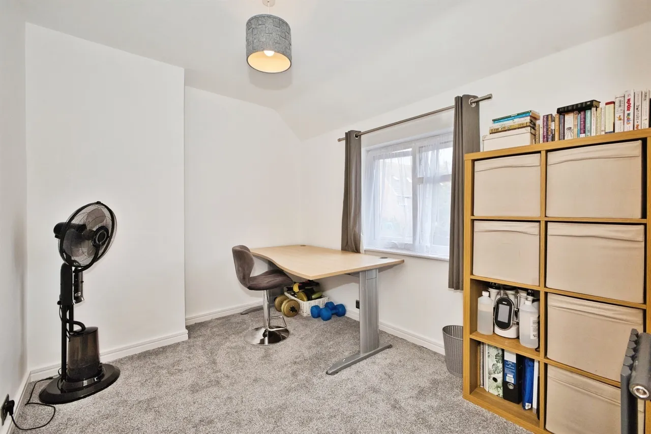Westland Road, Yeovil, photo 8