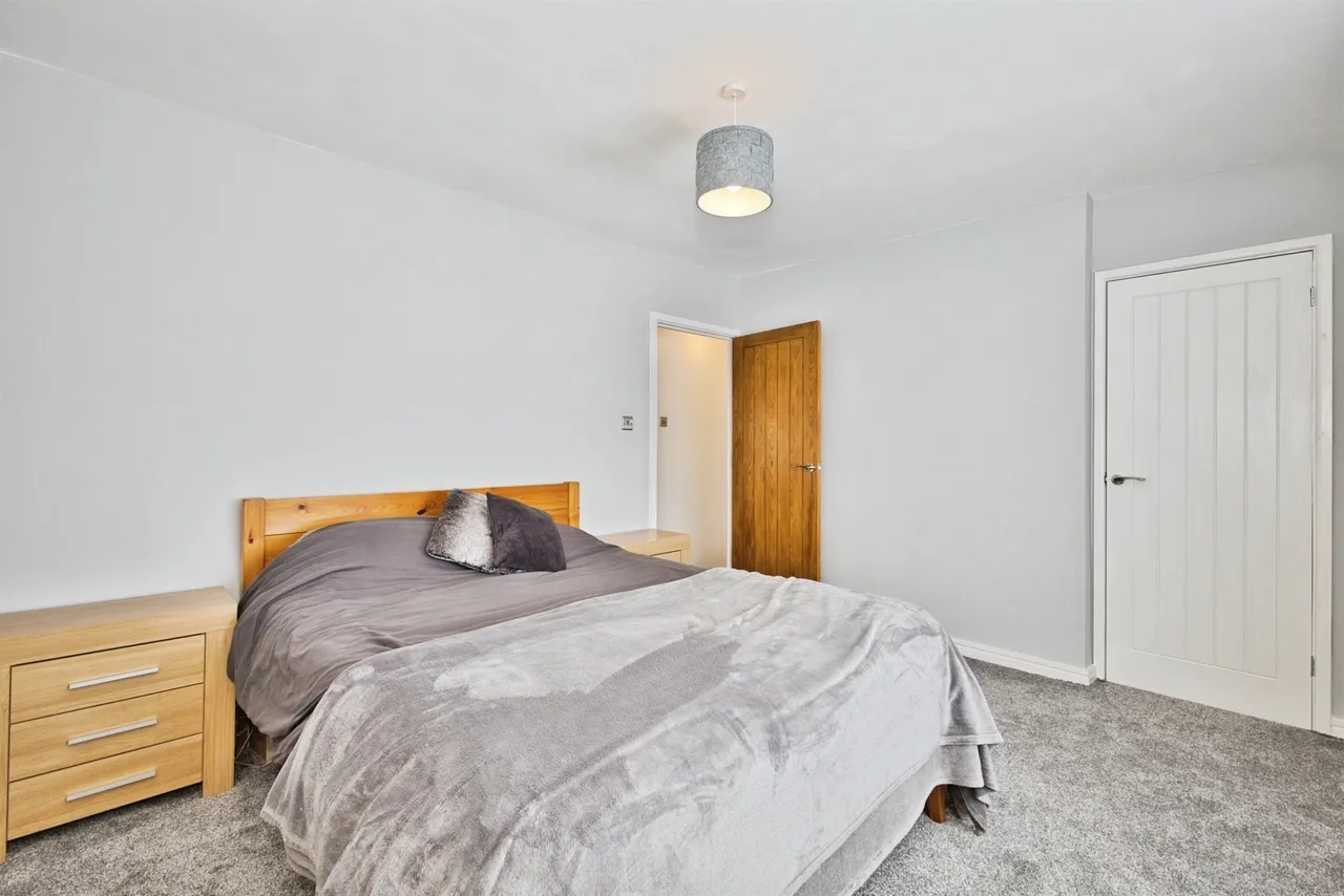 Westland Road, Yeovil, photo 7