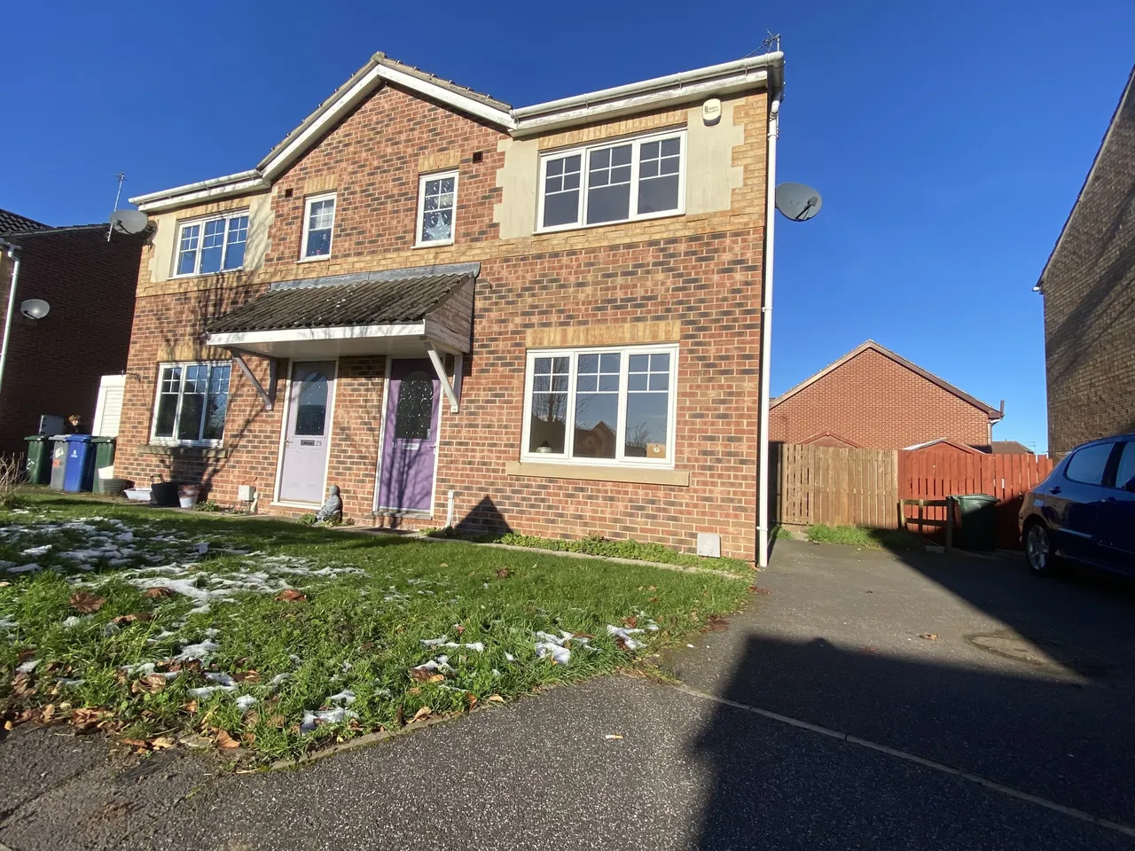 3 bed property to rent, Castle Avenue, Rossington, DN11