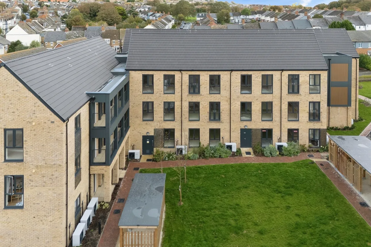 Arras Way, Folkestone, photo 12