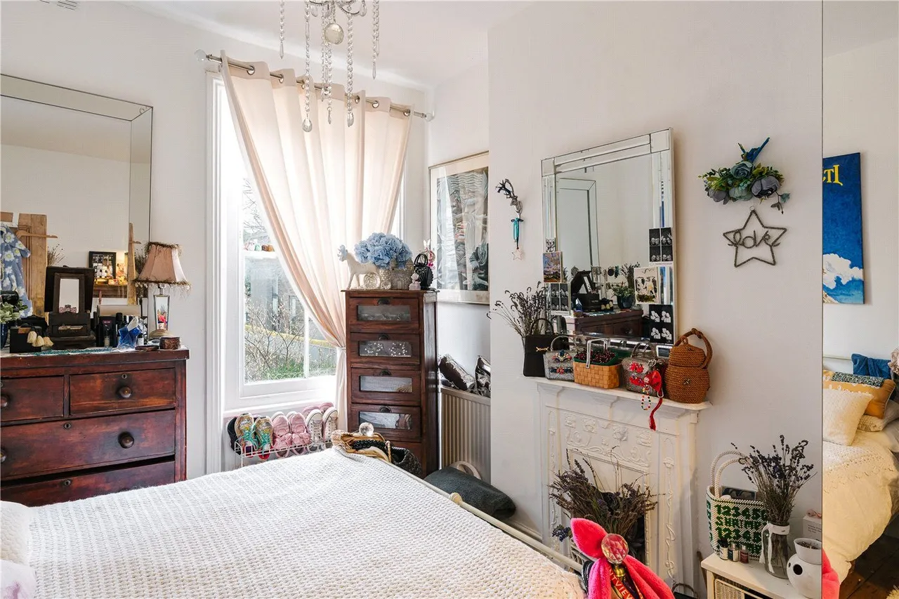 Albion Road, London, N16, photo 25