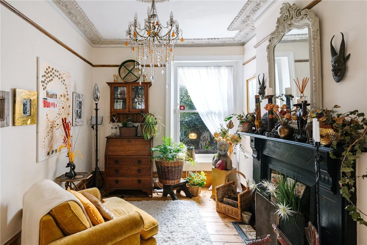 Albion Road, London, N16, photo 7
