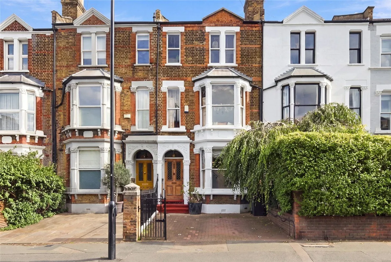 4 bed house for sale, Albion Road, London, N16