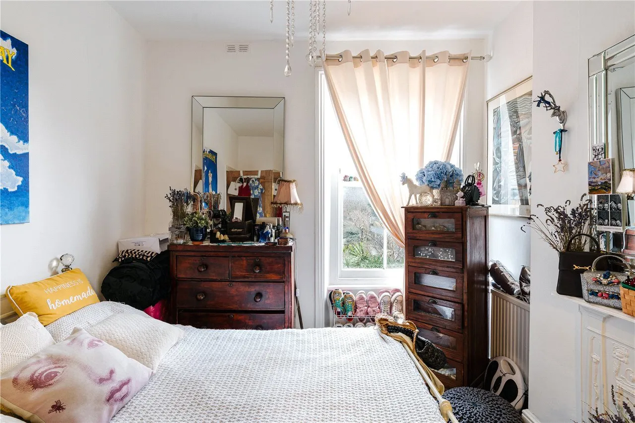 Albion Road, London, N16, photo 24