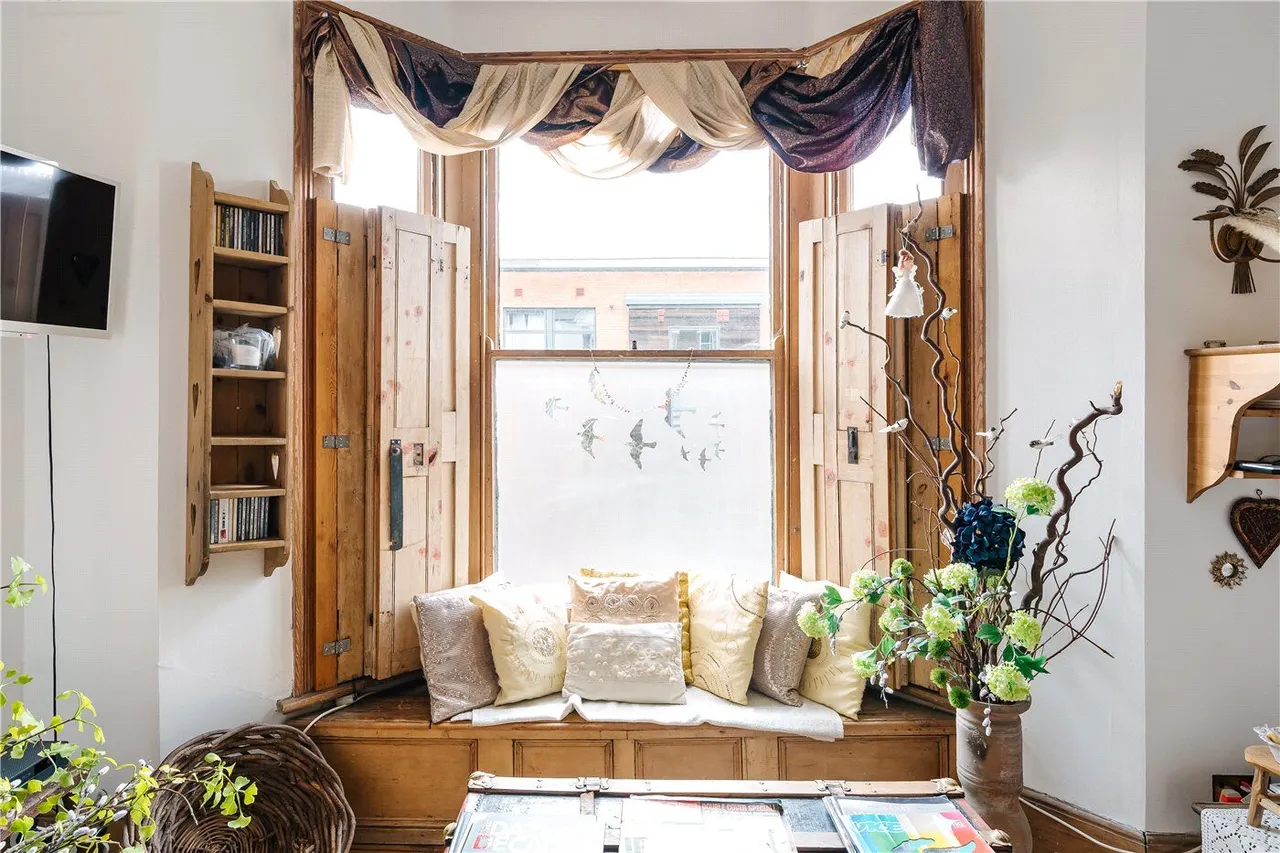 Albion Road, London, N16, photo 11