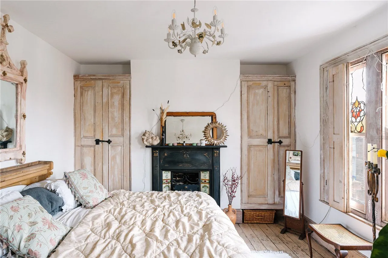 Albion Road, London, N16, photo 17