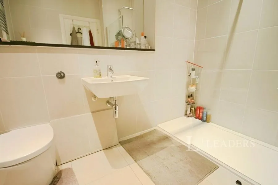 Parkview Way, Epsom, KT19, photo 6