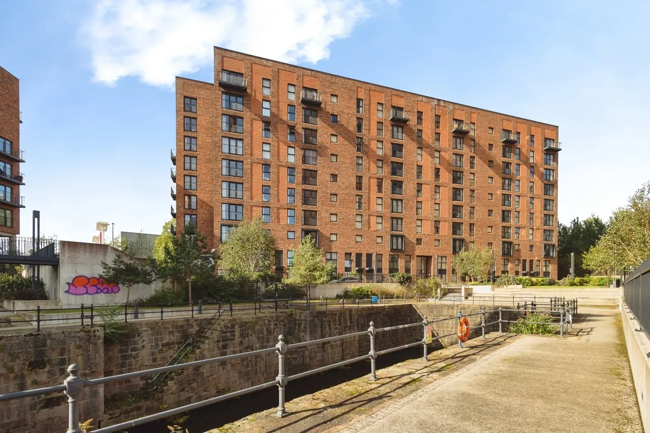 Ordsall Lane, Salford, M5, photo 2