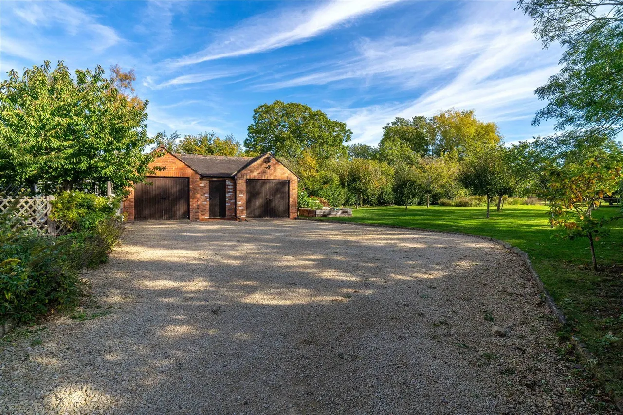 Vicarage Lane, Childswickham, WR12, photo 14