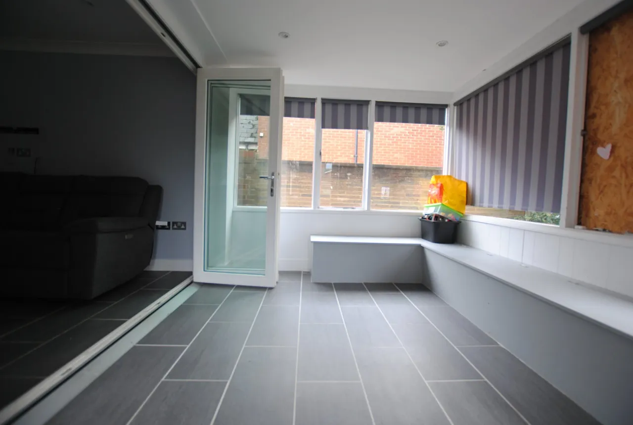 Dashwood Road, Gravesend, Kent, DA11 7LY, photo 8