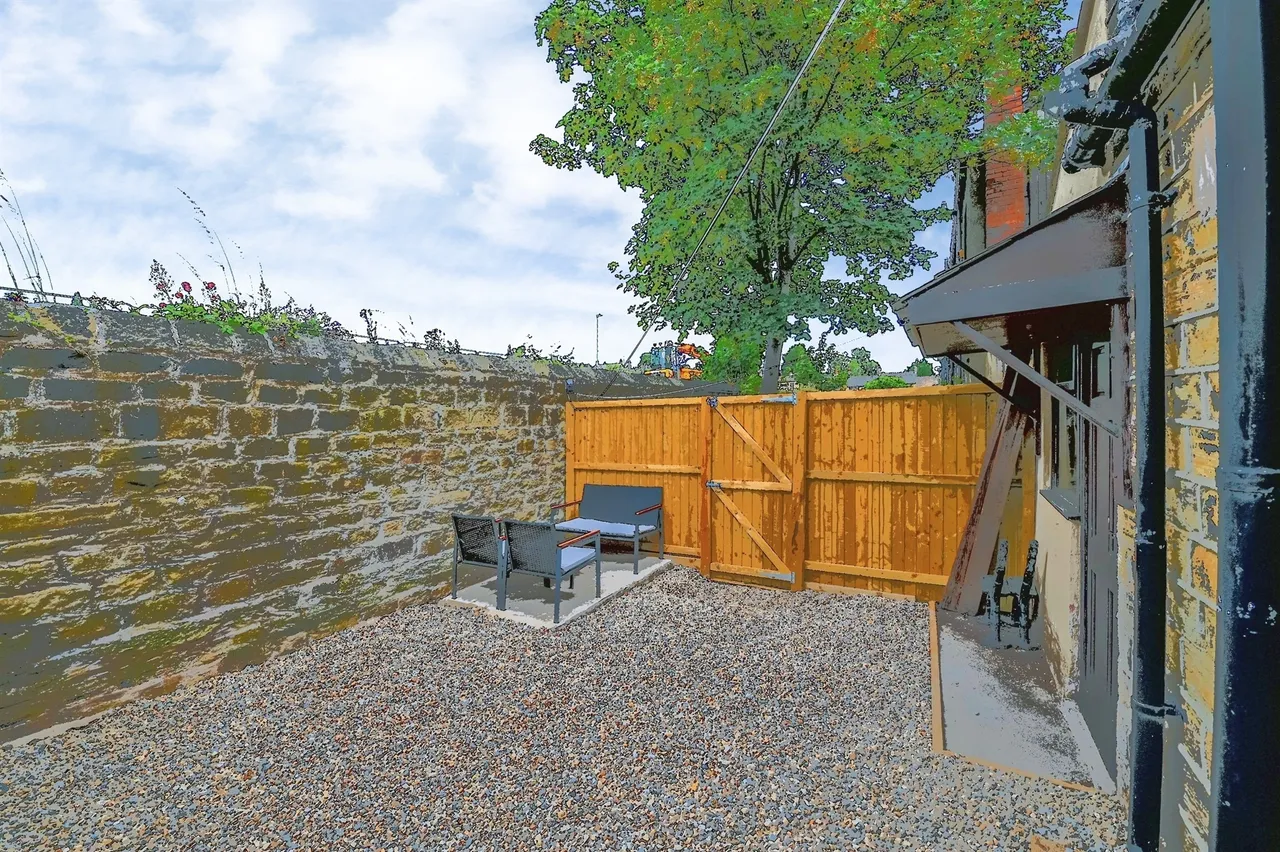 Chapel Terrace, Huddersfield, photo 12