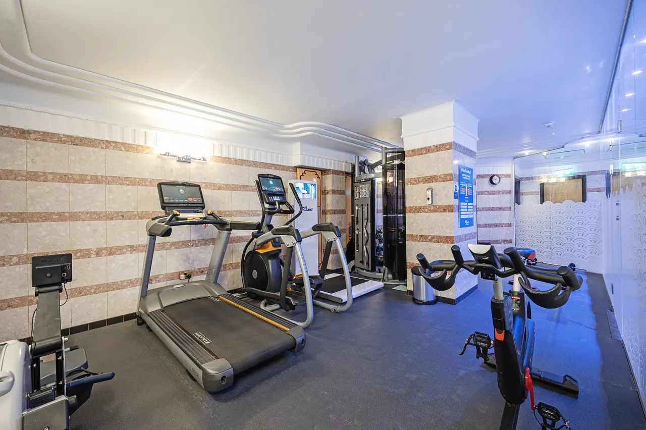 15 Florin Court, 6-9 Charterhouse Square, London, photo 8