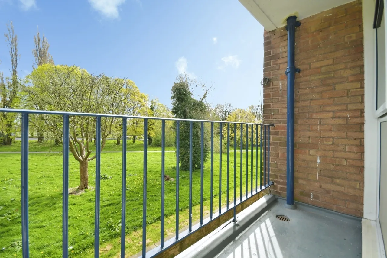 Lupton Walk, Sheffield, S8, photo 9