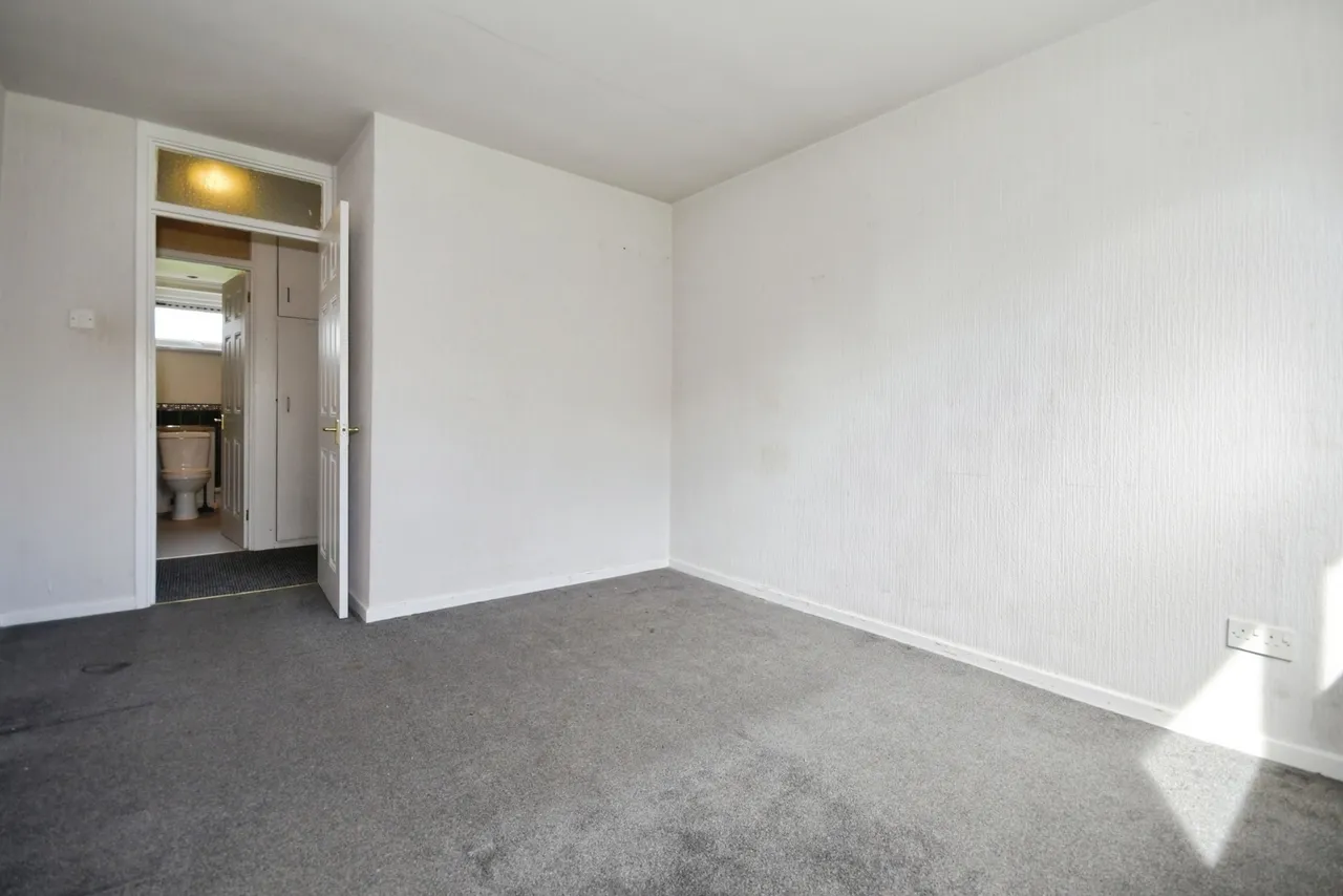 Lupton Walk, Sheffield, S8, photo 6