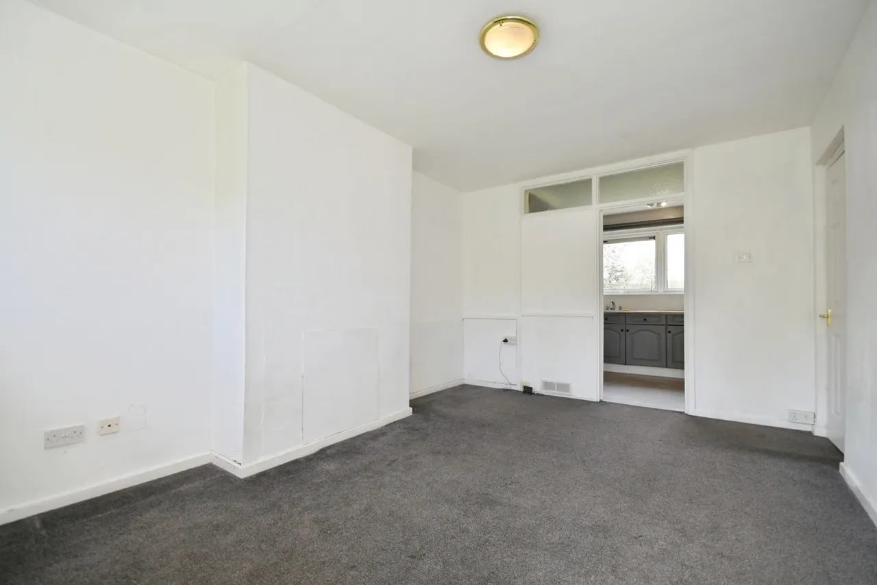 Lupton Walk, Sheffield, S8, photo 2