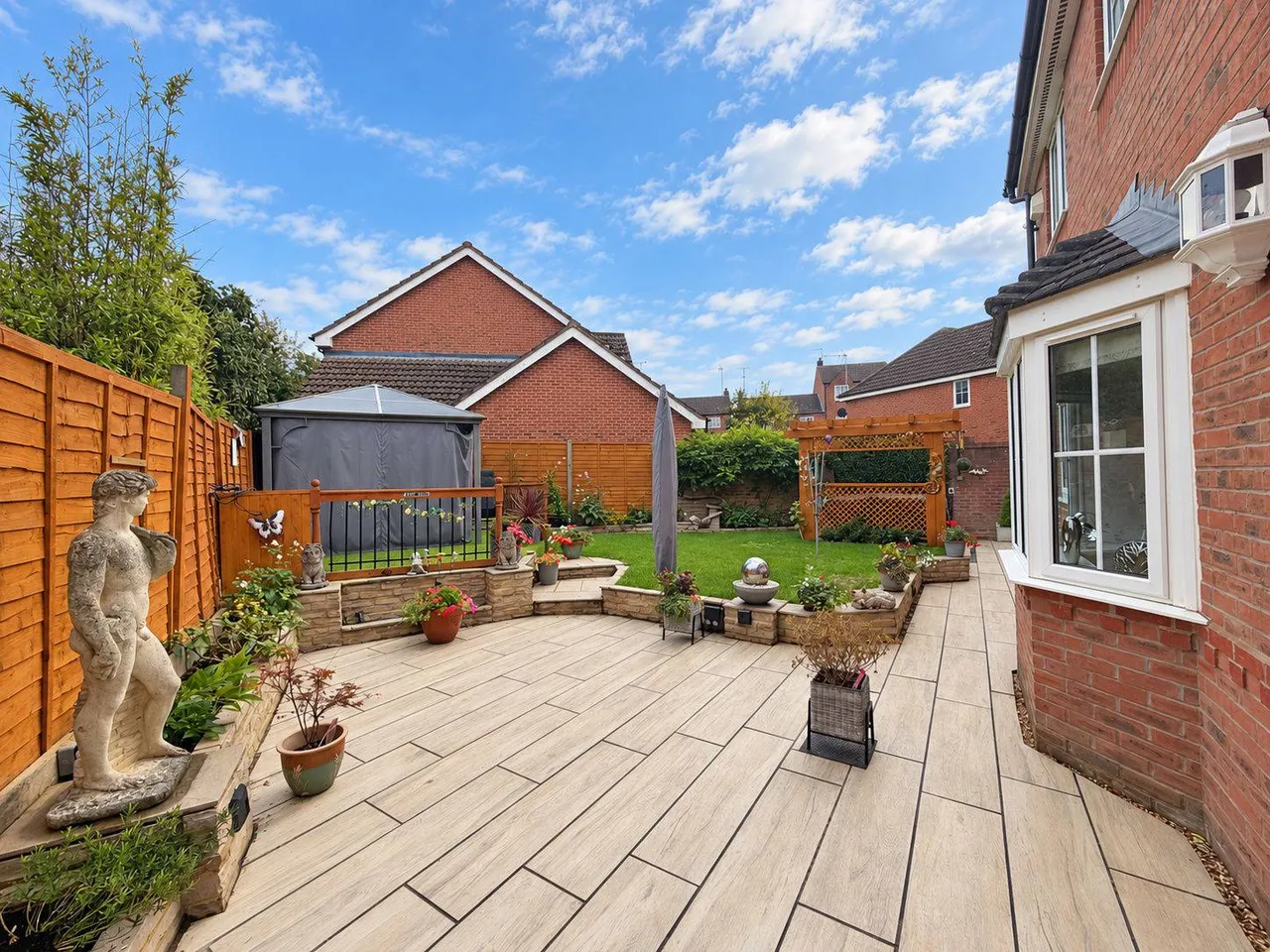Barn Close, Grange Park, NN4, photo 26