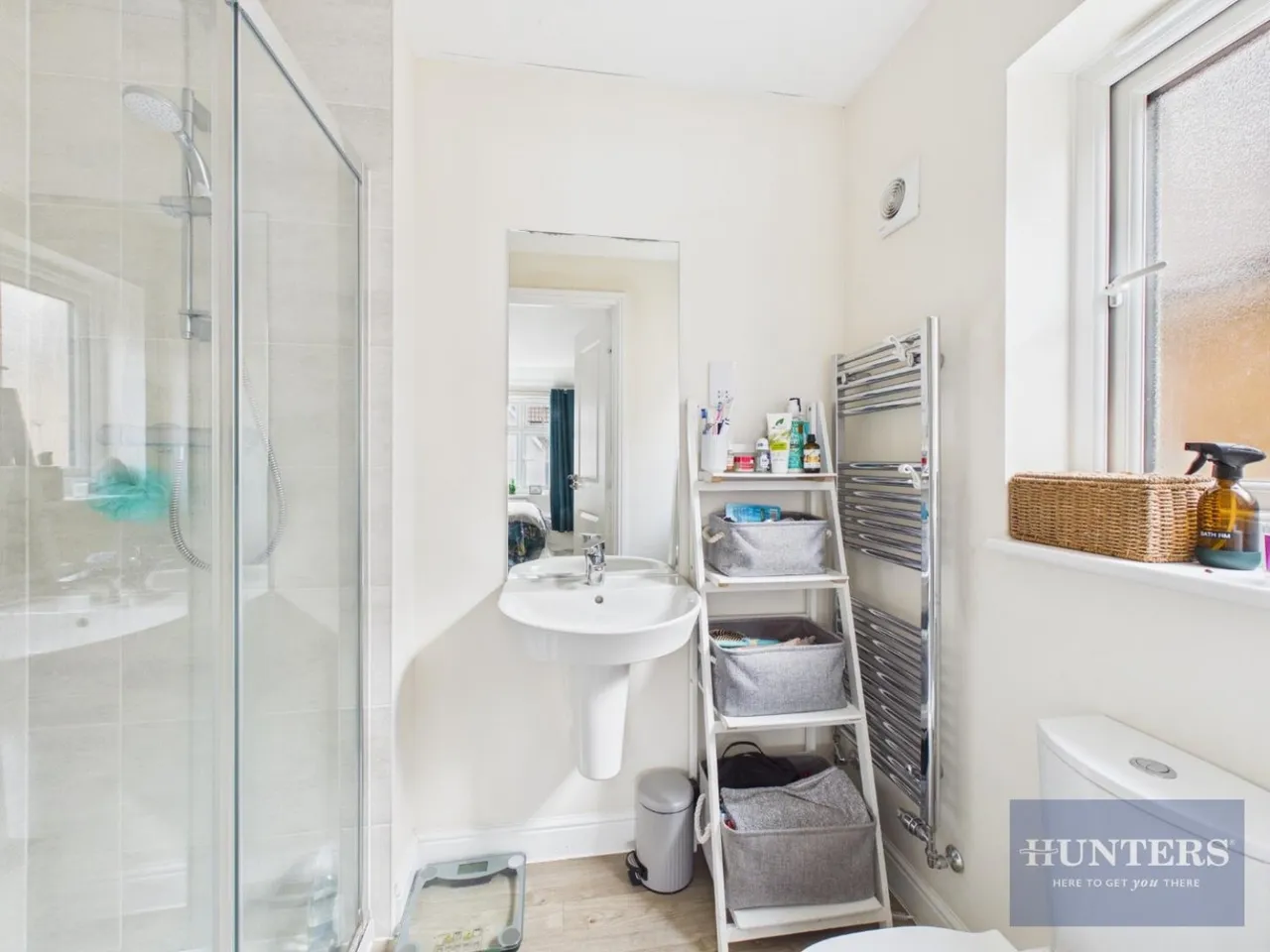 Honeysuckle Avenue, Leckhampton/Shurdington, GL53, photo 9