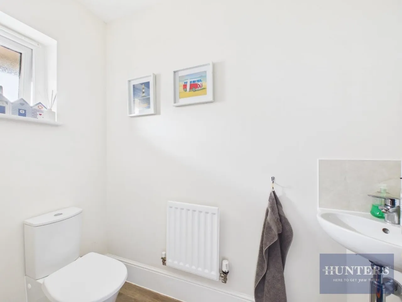 Honeysuckle Avenue, Leckhampton/Shurdington, GL53, photo 7