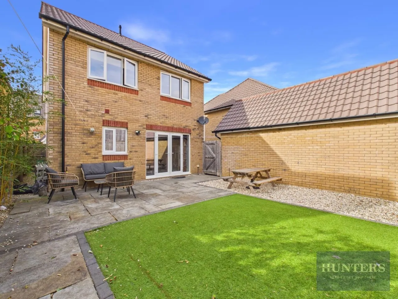 Honeysuckle Avenue, Leckhampton/Shurdington, GL53, photo 18