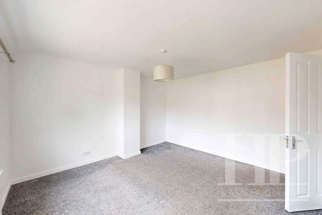 Tennyson Close, Crawley, RH10, photo 12