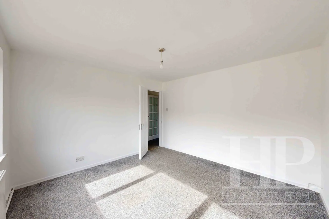 Tennyson Close, Crawley, RH10, photo 6