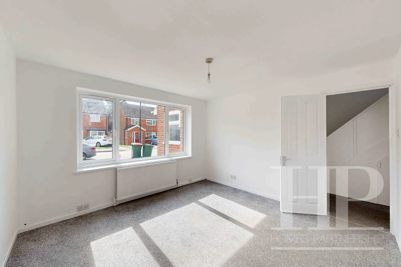 Tennyson Close, Crawley, RH10, photo 5