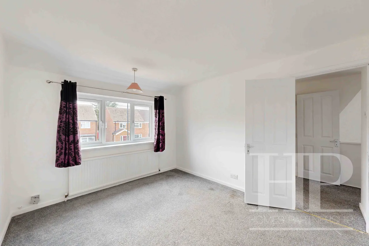 Tennyson Close, Crawley, RH10, photo 16