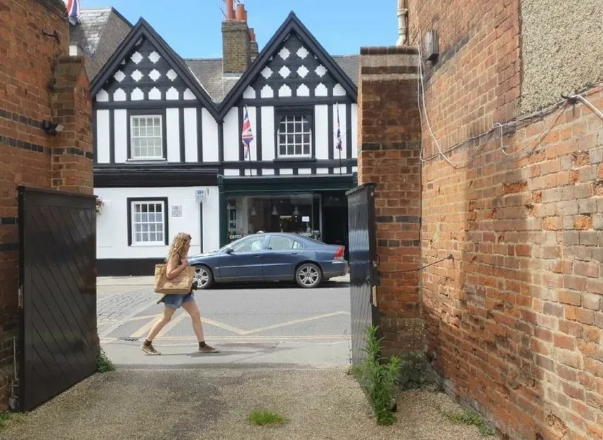 High Street, Windsor, SL4, photo 5