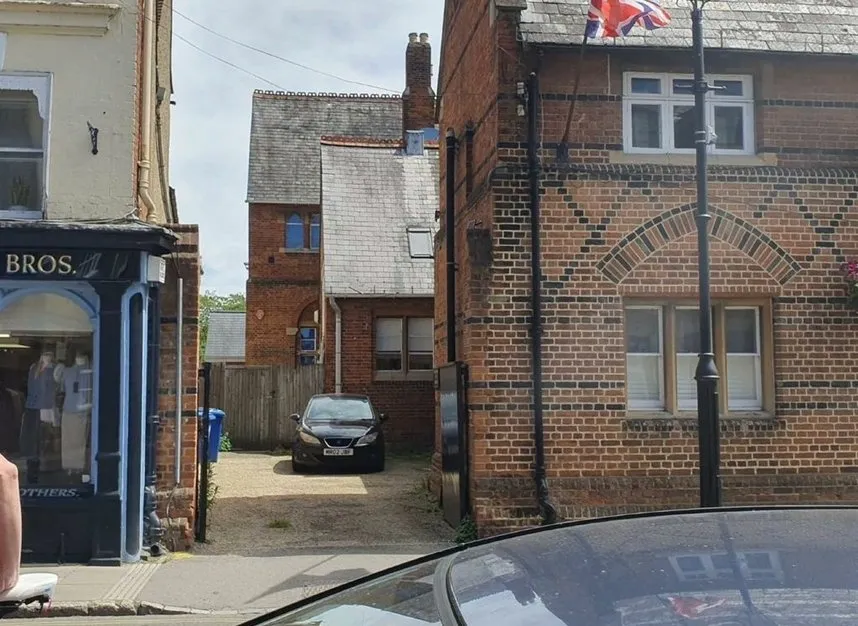 High Street, Windsor, SL4, photo 6