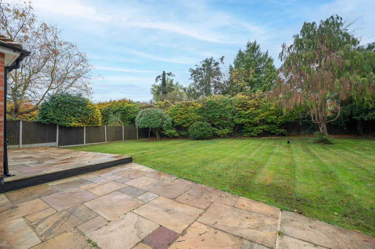 47 Oak Tree Drive, London, photo 11