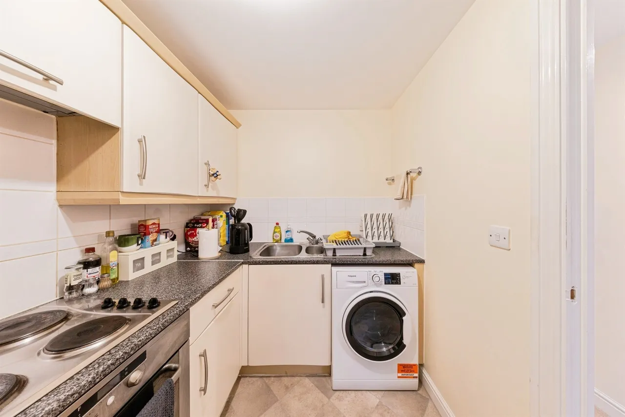 Florey Gardens, Aylesbury, photo 9