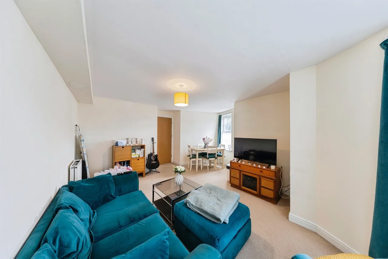 Florey Gardens, Aylesbury, photo 6