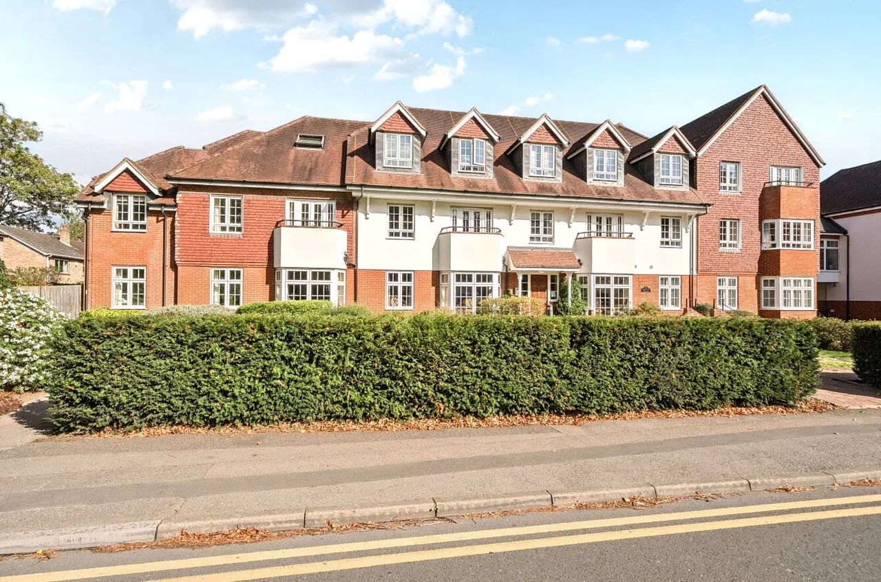 1 bed flat for sale — Harding Place, Wokingham, Berkshire, RG40 1BT