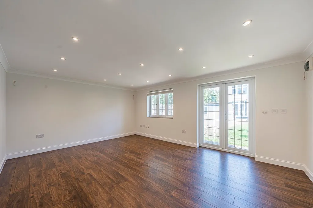Richmond Avenue, Hillingdon, photo 26