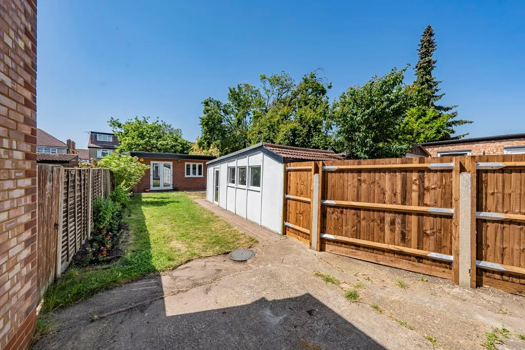 Richmond Avenue, Hillingdon, photo 33