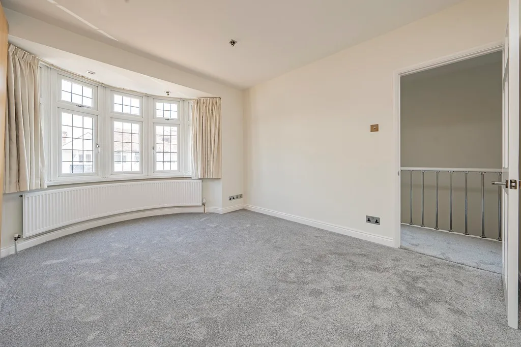 Richmond Avenue, Hillingdon, photo 18