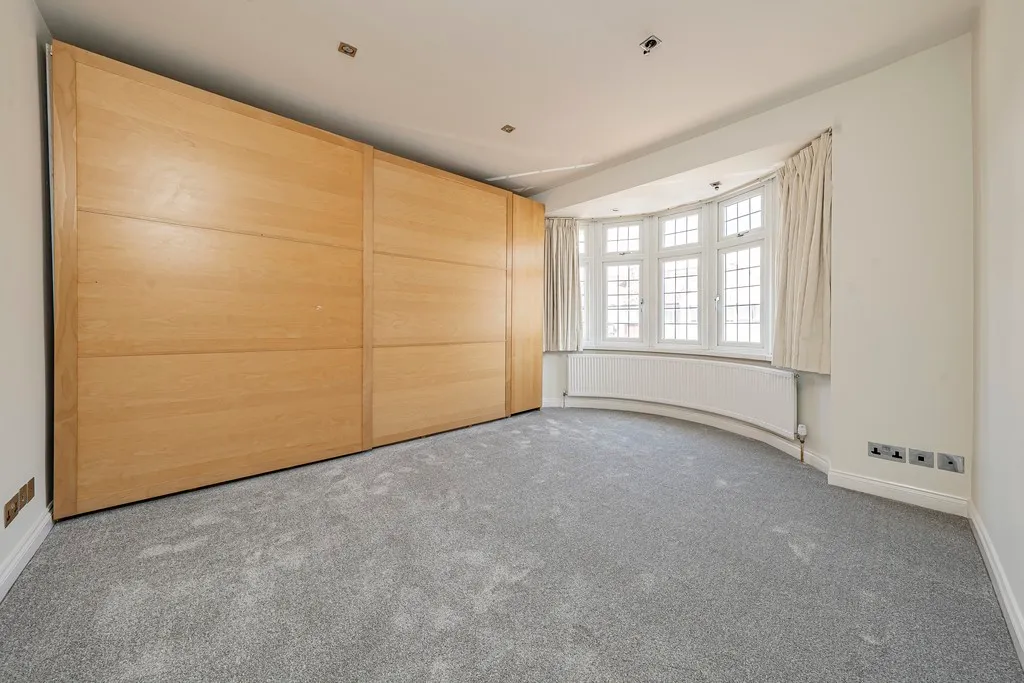 Richmond Avenue, Hillingdon, photo 29