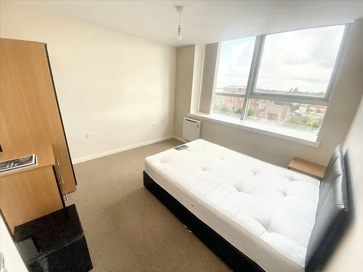 80 Manchester Road, Altrincham, Cheshire, WA14 4YW, photo 5