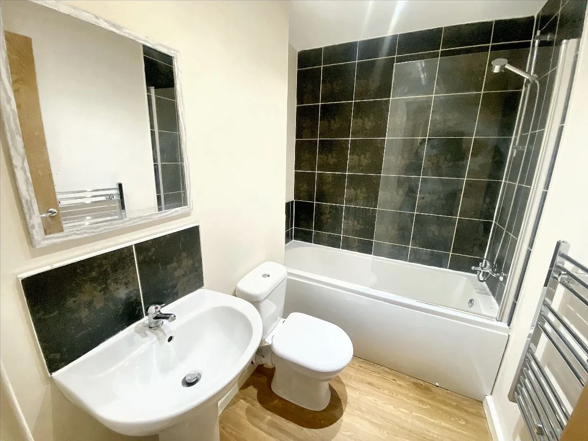 80 Manchester Road, Altrincham, Cheshire, WA14 4YW, photo 7
