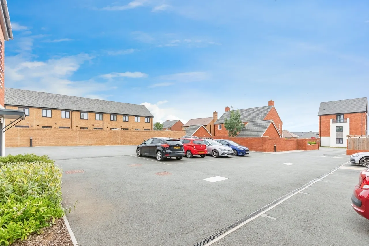 Teape Close, Upton, Northampton, Northamptonshire, NN5, photo 17